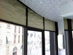 Aislamiento con poliuretano de las ventanas del hotel